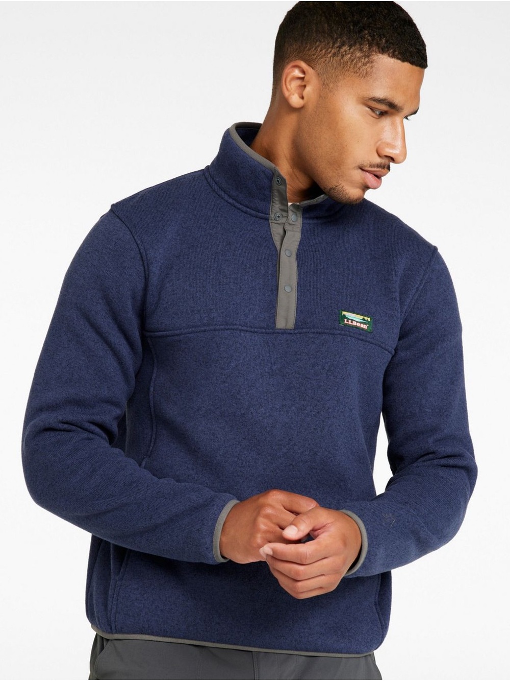 L.L. Bean Men’s Navy Blue V-Neck Pullover Fleece with Gray Trim